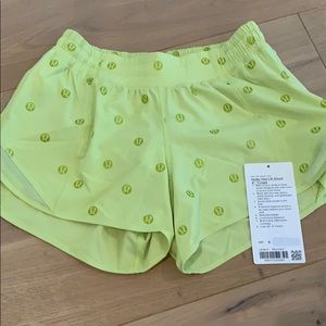 Lululemon Hotty Hot Short - 4” lined - 6 Tall